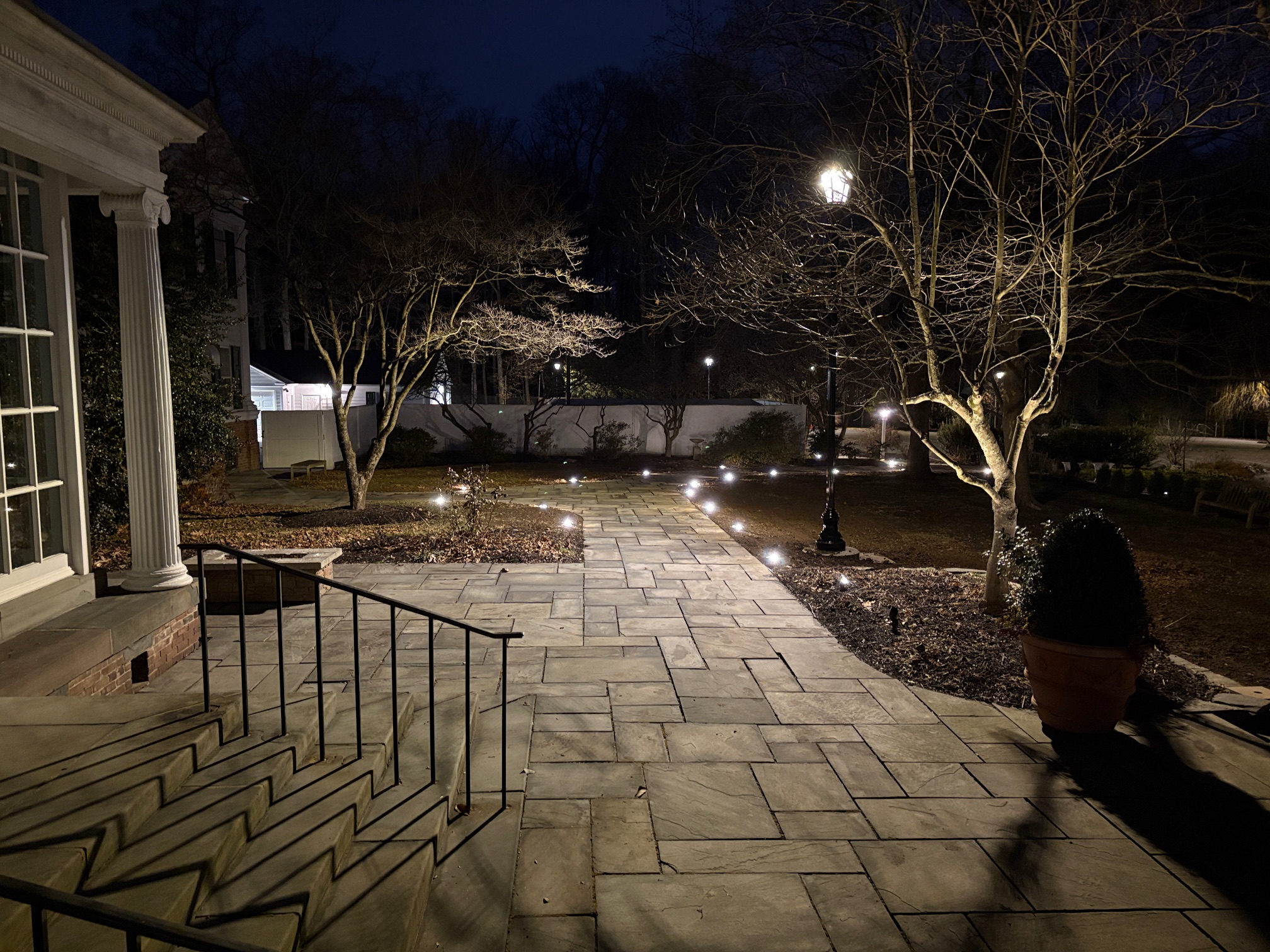 Outdoor landscape lighting - entrance view